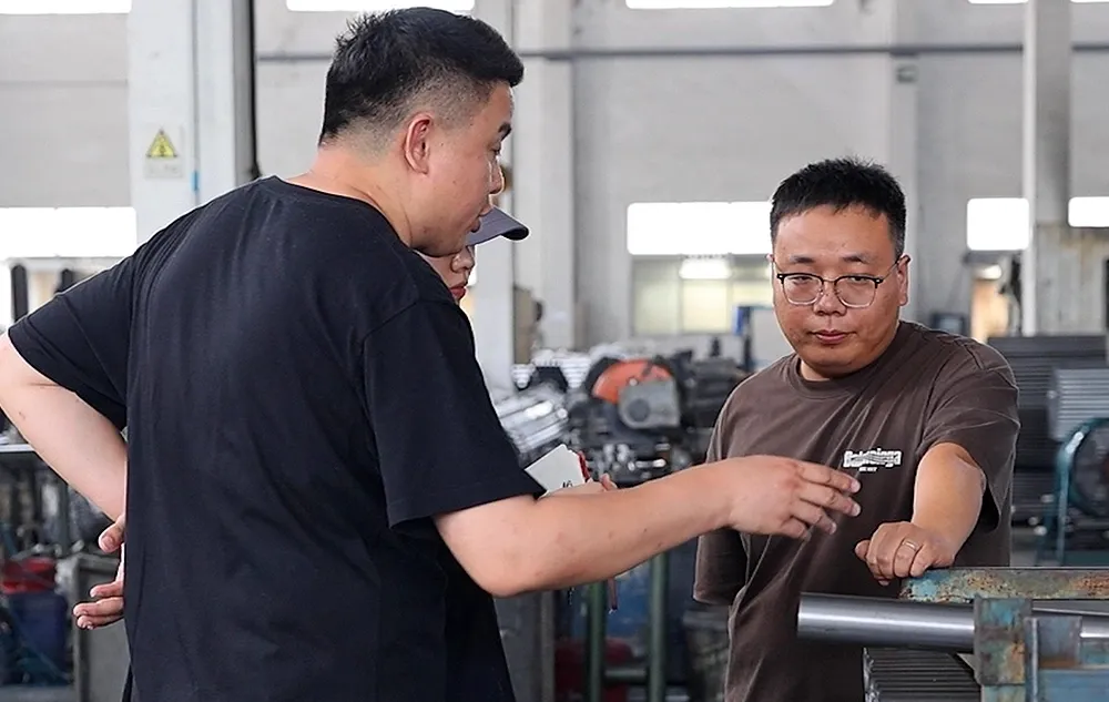 Our Factory improves the manufacturing ability of Precision Steel Tubes.